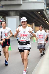 BIB: 4950, 3995
                            <button type="button" onclick="openModal(5873108)" class="btn btn-primary btn-sm float-right btn-popup" data-toggle="modal" data-target=".modal-high-quality">
                        <i class="fas fa-shopping-cart"></i> Add to Cart
                    </button>
                                            <button type="button" onclick="isThisMe(5873108, true)" class="btn btn-success btn-sm float-right btn-popup btn-isme hidden" data-toggle="tooltip" data-placement="bottom" title="นี่คือรูปของคุณใช่ไหม คลิกที่นี่เพื่อเอาเข้าอัลบั้ม">
                        <i class="fas fa-plus"></i> Add to album
                    </button>
                    <button type="button" onclick="isThisMe(5873108, false)" class="btn btn-warning btn-sm float-right btn-popup btn-isnotme hidden">
                        <i class="fas fa-ban"></i> Remove from album
                    </button>