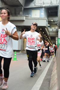 BIB: 1984, 118
                            <button type="button" onclick="openModal(5871699)" class="btn btn-primary btn-sm float-right btn-popup" data-toggle="modal" data-target=".modal-high-quality">
                        <i class="fas fa-shopping-cart"></i> Add to Cart
                    </button>
                                            <button type="button" onclick="isThisMe(5871699, true)" class="btn btn-success btn-sm float-right btn-popup btn-isme hidden" data-toggle="tooltip" data-placement="bottom" title="นี่คือรูปของคุณใช่ไหม คลิกที่นี่เพื่อเอาเข้าอัลบั้ม">
                        <i class="fas fa-plus"></i> Add to album
                    </button>
                    <button type="button" onclick="isThisMe(5871699, false)" class="btn btn-warning btn-sm float-right btn-popup btn-isnotme hidden">
                        <i class="fas fa-ban"></i> Remove from album
                    </button>