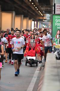 BIB: 2111, 362
                            <button type="button" onclick="openModal(5868617)" class="btn btn-primary btn-sm float-right btn-popup" data-toggle="modal" data-target=".modal-high-quality">
                        <i class="fas fa-shopping-cart"></i> Add to Cart
                    </button>
                                            <button type="button" onclick="isThisMe(5868617, true)" class="btn btn-success btn-sm float-right btn-popup btn-isme hidden" data-toggle="tooltip" data-placement="bottom" title="นี่คือรูปของคุณใช่ไหม คลิกที่นี่เพื่อเอาเข้าอัลบั้ม">
                        <i class="fas fa-plus"></i> Add to album
                    </button>
                    <button type="button" onclick="isThisMe(5868617, false)" class="btn btn-warning btn-sm float-right btn-popup btn-isnotme hidden">
                        <i class="fas fa-ban"></i> Remove from album
                    </button>