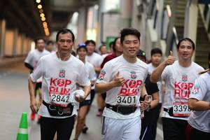 BIB: 3401, 2842, 339
                            <button type="button" onclick="openModal(5869582)" class="btn btn-primary btn-sm float-right btn-popup" data-toggle="modal" data-target=".modal-high-quality">
                        <i class="fas fa-shopping-cart"></i> Add to Cart
                    </button>
                                            <button type="button" onclick="isThisMe(5869582, true)" class="btn btn-success btn-sm float-right btn-popup btn-isme hidden" data-toggle="tooltip" data-placement="bottom" title="นี่คือรูปของคุณใช่ไหม คลิกที่นี่เพื่อเอาเข้าอัลบั้ม">
                        <i class="fas fa-plus"></i> Add to album
                    </button>
                    <button type="button" onclick="isThisMe(5869582, false)" class="btn btn-warning btn-sm float-right btn-popup btn-isnotme hidden">
                        <i class="fas fa-ban"></i> Remove from album
                    </button>