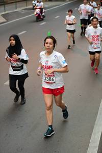 BIB: 3723, 006, 3386
                            <button type="button" onclick="openModal(5871401)" class="btn btn-primary btn-sm float-right btn-popup" data-toggle="modal" data-target=".modal-high-quality">
                        <i class="fas fa-shopping-cart"></i> Add to Cart
                    </button>
                                            <button type="button" onclick="isThisMe(5871401, true)" class="btn btn-success btn-sm float-right btn-popup btn-isme hidden" data-toggle="tooltip" data-placement="bottom" title="นี่คือรูปของคุณใช่ไหม คลิกที่นี่เพื่อเอาเข้าอัลบั้ม">
                        <i class="fas fa-plus"></i> Add to album
                    </button>
                    <button type="button" onclick="isThisMe(5871401, false)" class="btn btn-warning btn-sm float-right btn-popup btn-isnotme hidden">
                        <i class="fas fa-ban"></i> Remove from album
                    </button>