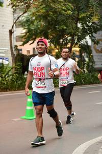 BIB: 295, 3446
                            <button type="button" onclick="openModal(5870088)" class="btn btn-primary btn-sm float-right btn-popup" data-toggle="modal" data-target=".modal-high-quality">
                        <i class="fas fa-shopping-cart"></i> Add to Cart
                    </button>
                                            <button type="button" onclick="isThisMe(5870088, true)" class="btn btn-success btn-sm float-right btn-popup btn-isme hidden" data-toggle="tooltip" data-placement="bottom" title="นี่คือรูปของคุณใช่ไหม คลิกที่นี่เพื่อเอาเข้าอัลบั้ม">
                        <i class="fas fa-plus"></i> Add to album
                    </button>
                    <button type="button" onclick="isThisMe(5870088, false)" class="btn btn-warning btn-sm float-right btn-popup btn-isnotme hidden">
                        <i class="fas fa-ban"></i> Remove from album
                    </button>