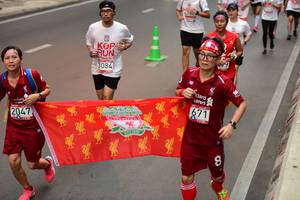 BIB: 3084, 671, 2047
                            <button type="button" onclick="openModal(5870981)" class="btn btn-primary btn-sm float-right btn-popup" data-toggle="modal" data-target=".modal-high-quality">
                        <i class="fas fa-shopping-cart"></i> Add to Cart
                    </button>
                                            <button type="button" onclick="isThisMe(5870981, true)" class="btn btn-success btn-sm float-right btn-popup btn-isme hidden" data-toggle="tooltip" data-placement="bottom" title="นี่คือรูปของคุณใช่ไหม คลิกที่นี่เพื่อเอาเข้าอัลบั้ม">
                        <i class="fas fa-plus"></i> Add to album
                    </button>
                    <button type="button" onclick="isThisMe(5870981, false)" class="btn btn-warning btn-sm float-right btn-popup btn-isnotme hidden">
                        <i class="fas fa-ban"></i> Remove from album
                    </button>