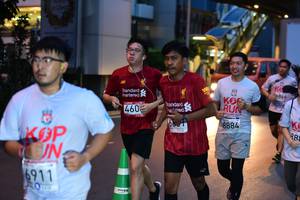 BIB: 6864, 460, 8884, 6911
                            <button type="button" onclick="openModal(5865582)" class="btn btn-primary btn-sm float-right btn-popup" data-toggle="modal" data-target=".modal-high-quality">
                        <i class="fas fa-shopping-cart"></i> Add to Cart
                    </button>
                                            <button type="button" onclick="isThisMe(5865582, true)" class="btn btn-success btn-sm float-right btn-popup btn-isme hidden" data-toggle="tooltip" data-placement="bottom" title="นี่คือรูปของคุณใช่ไหม คลิกที่นี่เพื่อเอาเข้าอัลบั้ม">
                        <i class="fas fa-plus"></i> Add to album
                    </button>
                    <button type="button" onclick="isThisMe(5865582, false)" class="btn btn-warning btn-sm float-right btn-popup btn-isnotme hidden">
                        <i class="fas fa-ban"></i> Remove from album
                    </button>