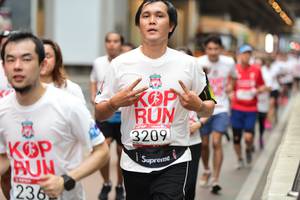 BIB: 3209, 236
                            <button type="button" onclick="openModal(5872279)" class="btn btn-primary btn-sm float-right btn-popup" data-toggle="modal" data-target=".modal-high-quality">
                        <i class="fas fa-shopping-cart"></i> Add to Cart
                    </button>
                                            <button type="button" onclick="isThisMe(5872279, true)" class="btn btn-success btn-sm float-right btn-popup btn-isme hidden" data-toggle="tooltip" data-placement="bottom" title="นี่คือรูปของคุณใช่ไหม คลิกที่นี่เพื่อเอาเข้าอัลบั้ม">
                        <i class="fas fa-plus"></i> Add to album
                    </button>
                    <button type="button" onclick="isThisMe(5872279, false)" class="btn btn-warning btn-sm float-right btn-popup btn-isnotme hidden">
                        <i class="fas fa-ban"></i> Remove from album
                    </button>