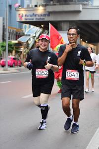 BIB: 1541, 3352
                            <button type="button" onclick="openModal(5872638)" class="btn btn-primary btn-sm float-right btn-popup" data-toggle="modal" data-target=".modal-high-quality">
                        <i class="fas fa-shopping-cart"></i> Add to Cart
                    </button>
                                            <button type="button" onclick="isThisMe(5872638, true)" class="btn btn-success btn-sm float-right btn-popup btn-isme hidden" data-toggle="tooltip" data-placement="bottom" title="นี่คือรูปของคุณใช่ไหม คลิกที่นี่เพื่อเอาเข้าอัลบั้ม">
                        <i class="fas fa-plus"></i> Add to album
                    </button>
                    <button type="button" onclick="isThisMe(5872638, false)" class="btn btn-warning btn-sm float-right btn-popup btn-isnotme hidden">
                        <i class="fas fa-ban"></i> Remove from album
                    </button>