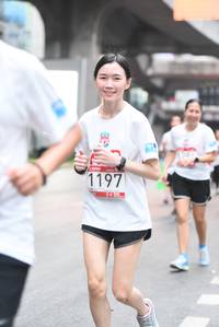 BIB: 1197
                            <button type="button" onclick="openModal(5869602)" class="btn btn-primary btn-sm float-right btn-popup" data-toggle="modal" data-target=".modal-high-quality">
                        <i class="fas fa-shopping-cart"></i> Add to Cart
                    </button>
                                            <button type="button" onclick="isThisMe(5869602, true)" class="btn btn-success btn-sm float-right btn-popup btn-isme hidden" data-toggle="tooltip" data-placement="bottom" title="นี่คือรูปของคุณใช่ไหม คลิกที่นี่เพื่อเอาเข้าอัลบั้ม">
                        <i class="fas fa-plus"></i> Add to album
                    </button>
                    <button type="button" onclick="isThisMe(5869602, false)" class="btn btn-warning btn-sm float-right btn-popup btn-isnotme hidden">
                        <i class="fas fa-ban"></i> Remove from album
                    </button>