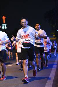 BIB: 3144
                            <button type="button" onclick="openModal(5950160)" class="btn btn-primary btn-sm float-right btn-popup" data-toggle="modal" data-target=".modal-high-quality">
                        <i class="fas fa-shopping-cart"></i> Add to Cart
                    </button>
                                            <button type="button" onclick="isThisMe(5950160, true)" class="btn btn-success btn-sm float-right btn-popup btn-isme hidden" data-toggle="tooltip" data-placement="bottom" title="นี่คือรูปของคุณใช่ไหม คลิกที่นี่เพื่อเอาเข้าอัลบั้ม">
                        <i class="fas fa-plus"></i> Add to album
                    </button>
                    <button type="button" onclick="isThisMe(5950160, false)" class="btn btn-warning btn-sm float-right btn-popup btn-isnotme hidden">
                        <i class="fas fa-ban"></i> Remove from album
                    </button>