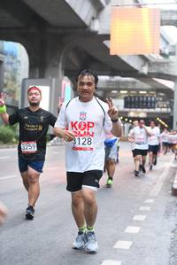 BIB: 3128, 3259
                            <button type="button" onclick="openModal(5879625)" class="btn btn-primary btn-sm float-right btn-popup" data-toggle="modal" data-target=".modal-high-quality">
                        <i class="fas fa-shopping-cart"></i> Add to Cart
                    </button>
                                            <button type="button" onclick="isThisMe(5879625, true)" class="btn btn-success btn-sm float-right btn-popup btn-isme hidden" data-toggle="tooltip" data-placement="bottom" title="นี่คือรูปของคุณใช่ไหม คลิกที่นี่เพื่อเอาเข้าอัลบั้ม">
                        <i class="fas fa-plus"></i> Add to album
                    </button>
                    <button type="button" onclick="isThisMe(5879625, false)" class="btn btn-warning btn-sm float-right btn-popup btn-isnotme hidden">
                        <i class="fas fa-ban"></i> Remove from album
                    </button>