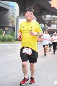 BIB: 2913
                            <button type="button" onclick="openModal(5867457)" class="btn btn-primary btn-sm float-right btn-popup" data-toggle="modal" data-target=".modal-high-quality">
                        <i class="fas fa-shopping-cart"></i> Add to Cart
                    </button>
                                            <button type="button" onclick="isThisMe(5867457, true)" class="btn btn-success btn-sm float-right btn-popup btn-isme hidden" data-toggle="tooltip" data-placement="bottom" title="นี่คือรูปของคุณใช่ไหม คลิกที่นี่เพื่อเอาเข้าอัลบั้ม">
                        <i class="fas fa-plus"></i> Add to album
                    </button>
                    <button type="button" onclick="isThisMe(5867457, false)" class="btn btn-warning btn-sm float-right btn-popup btn-isnotme hidden">
                        <i class="fas fa-ban"></i> Remove from album
                    </button>