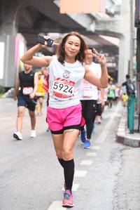 BIB: 5924
                            <button type="button" onclick="openModal(5874343)" class="btn btn-primary btn-sm float-right btn-popup" data-toggle="modal" data-target=".modal-high-quality">
                        <i class="fas fa-shopping-cart"></i> Add to Cart
                    </button>
                                            <button type="button" onclick="isThisMe(5874343, true)" class="btn btn-success btn-sm float-right btn-popup btn-isme hidden" data-toggle="tooltip" data-placement="bottom" title="นี่คือรูปของคุณใช่ไหม คลิกที่นี่เพื่อเอาเข้าอัลบั้ม">
                        <i class="fas fa-plus"></i> Add to album
                    </button>
                    <button type="button" onclick="isThisMe(5874343, false)" class="btn btn-warning btn-sm float-right btn-popup btn-isnotme hidden">
                        <i class="fas fa-ban"></i> Remove from album
                    </button>