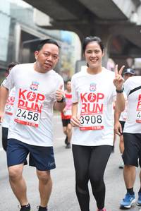 BIB: 3908, 2458
                            <button type="button" onclick="openModal(5863039)" class="btn btn-primary btn-sm float-right btn-popup" data-toggle="modal" data-target=".modal-high-quality">
                        <i class="fas fa-shopping-cart"></i> Add to Cart
                    </button>
                                            <button type="button" onclick="isThisMe(5863039, true)" class="btn btn-success btn-sm float-right btn-popup btn-isme hidden" data-toggle="tooltip" data-placement="bottom" title="นี่คือรูปของคุณใช่ไหม คลิกที่นี่เพื่อเอาเข้าอัลบั้ม">
                        <i class="fas fa-plus"></i> Add to album
                    </button>
                    <button type="button" onclick="isThisMe(5863039, false)" class="btn btn-warning btn-sm float-right btn-popup btn-isnotme hidden">
                        <i class="fas fa-ban"></i> Remove from album
                    </button>