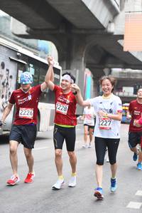 BIB: 2228, 2226, 2227, 644
                            <button type="button" onclick="openModal(5874215)" class="btn btn-primary btn-sm float-right btn-popup" data-toggle="modal" data-target=".modal-high-quality">
                        <i class="fas fa-shopping-cart"></i> Add to Cart
                    </button>
                                            <button type="button" onclick="isThisMe(5874215, true)" class="btn btn-success btn-sm float-right btn-popup btn-isme hidden" data-toggle="tooltip" data-placement="bottom" title="นี่คือรูปของคุณใช่ไหม คลิกที่นี่เพื่อเอาเข้าอัลบั้ม">
                        <i class="fas fa-plus"></i> Add to album
                    </button>
                    <button type="button" onclick="isThisMe(5874215, false)" class="btn btn-warning btn-sm float-right btn-popup btn-isnotme hidden">
                        <i class="fas fa-ban"></i> Remove from album
                    </button>