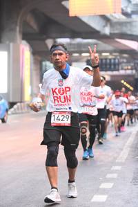 BIB: 154, 1429
                            <button type="button" onclick="openModal(5879740)" class="btn btn-primary btn-sm float-right btn-popup" data-toggle="modal" data-target=".modal-high-quality">
                        <i class="fas fa-shopping-cart"></i> Add to Cart
                    </button>
                                            <button type="button" onclick="isThisMe(5879740, true)" class="btn btn-success btn-sm float-right btn-popup btn-isme hidden" data-toggle="tooltip" data-placement="bottom" title="นี่คือรูปของคุณใช่ไหม คลิกที่นี่เพื่อเอาเข้าอัลบั้ม">
                        <i class="fas fa-plus"></i> Add to album
                    </button>
                    <button type="button" onclick="isThisMe(5879740, false)" class="btn btn-warning btn-sm float-right btn-popup btn-isnotme hidden">
                        <i class="fas fa-ban"></i> Remove from album
                    </button>