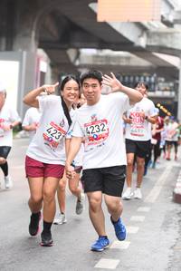 BIB: 499, 4231, 4232
                            <button type="button" onclick="openModal(5867186)" class="btn btn-primary btn-sm float-right btn-popup" data-toggle="modal" data-target=".modal-high-quality">
                        <i class="fas fa-shopping-cart"></i> Add to Cart
                    </button>
                                            <button type="button" onclick="isThisMe(5867186, true)" class="btn btn-success btn-sm float-right btn-popup btn-isme hidden" data-toggle="tooltip" data-placement="bottom" title="นี่คือรูปของคุณใช่ไหม คลิกที่นี่เพื่อเอาเข้าอัลบั้ม">
                        <i class="fas fa-plus"></i> Add to album
                    </button>
                    <button type="button" onclick="isThisMe(5867186, false)" class="btn btn-warning btn-sm float-right btn-popup btn-isnotme hidden">
                        <i class="fas fa-ban"></i> Remove from album
                    </button>