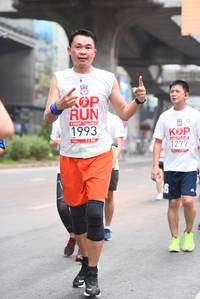 BIB: 1993, 1277
                            <button type="button" onclick="openModal(5867362)" class="btn btn-primary btn-sm float-right btn-popup" data-toggle="modal" data-target=".modal-high-quality">
                        <i class="fas fa-shopping-cart"></i> Add to Cart
                    </button>
                                            <button type="button" onclick="isThisMe(5867362, true)" class="btn btn-success btn-sm float-right btn-popup btn-isme hidden" data-toggle="tooltip" data-placement="bottom" title="นี่คือรูปของคุณใช่ไหม คลิกที่นี่เพื่อเอาเข้าอัลบั้ม">
                        <i class="fas fa-plus"></i> Add to album
                    </button>
                    <button type="button" onclick="isThisMe(5867362, false)" class="btn btn-warning btn-sm float-right btn-popup btn-isnotme hidden">
                        <i class="fas fa-ban"></i> Remove from album
                    </button>