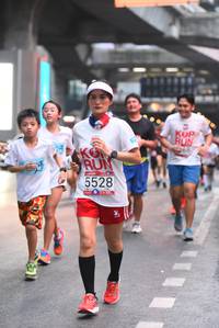 BIB: 5528
                            <button type="button" onclick="openModal(5878553)" class="btn btn-primary btn-sm float-right btn-popup" data-toggle="modal" data-target=".modal-high-quality">
                        <i class="fas fa-shopping-cart"></i> Add to Cart
                    </button>
                                            <button type="button" onclick="isThisMe(5878553, true)" class="btn btn-success btn-sm float-right btn-popup btn-isme hidden" data-toggle="tooltip" data-placement="bottom" title="นี่คือรูปของคุณใช่ไหม คลิกที่นี่เพื่อเอาเข้าอัลบั้ม">
                        <i class="fas fa-plus"></i> Add to album
                    </button>
                    <button type="button" onclick="isThisMe(5878553, false)" class="btn btn-warning btn-sm float-right btn-popup btn-isnotme hidden">
                        <i class="fas fa-ban"></i> Remove from album
                    </button>