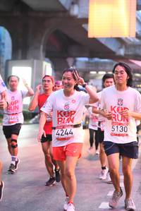 BIB: 4244, 468, 5130, 
                            <button type="button" onclick="openModal(5905937)" class="btn btn-primary btn-sm float-right btn-popup" data-toggle="modal" data-target=".modal-high-quality">
                        <i class="fas fa-shopping-cart"></i> Add to Cart
                    </button>
                                            <button type="button" onclick="isThisMe(5905937, true)" class="btn btn-success btn-sm float-right btn-popup btn-isme hidden" data-toggle="tooltip" data-placement="bottom" title="นี่คือรูปของคุณใช่ไหม คลิกที่นี่เพื่อเอาเข้าอัลบั้ม">
                        <i class="fas fa-plus"></i> Add to album
                    </button>
                    <button type="button" onclick="isThisMe(5905937, false)" class="btn btn-warning btn-sm float-right btn-popup btn-isnotme hidden">
                        <i class="fas fa-ban"></i> Remove from album
                    </button>