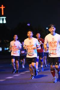 BIB: 3780, 1112, 201, 2942
                            <button type="button" onclick="openModal(5952840)" class="btn btn-primary btn-sm float-right btn-popup" data-toggle="modal" data-target=".modal-high-quality">
                        <i class="fas fa-shopping-cart"></i> Add to Cart
                    </button>
                                            <button type="button" onclick="isThisMe(5952840, true)" class="btn btn-success btn-sm float-right btn-popup btn-isme hidden" data-toggle="tooltip" data-placement="bottom" title="นี่คือรูปของคุณใช่ไหม คลิกที่นี่เพื่อเอาเข้าอัลบั้ม">
                        <i class="fas fa-plus"></i> Add to album
                    </button>
                    <button type="button" onclick="isThisMe(5952840, false)" class="btn btn-warning btn-sm float-right btn-popup btn-isnotme hidden">
                        <i class="fas fa-ban"></i> Remove from album
                    </button>