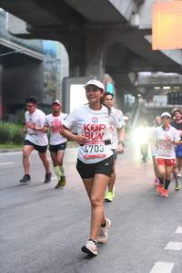 BIB: 4703, 5528
                            <button type="button" onclick="openModal(5879903)" class="btn btn-primary btn-sm float-right btn-popup" data-toggle="modal" data-target=".modal-high-quality">
                        <i class="fas fa-shopping-cart"></i> Add to Cart
                    </button>
                                            <button type="button" onclick="isThisMe(5879903, true)" class="btn btn-success btn-sm float-right btn-popup btn-isme hidden" data-toggle="tooltip" data-placement="bottom" title="นี่คือรูปของคุณใช่ไหม คลิกที่นี่เพื่อเอาเข้าอัลบั้ม">
                        <i class="fas fa-plus"></i> Add to album
                    </button>
                    <button type="button" onclick="isThisMe(5879903, false)" class="btn btn-warning btn-sm float-right btn-popup btn-isnotme hidden">
                        <i class="fas fa-ban"></i> Remove from album
                    </button>