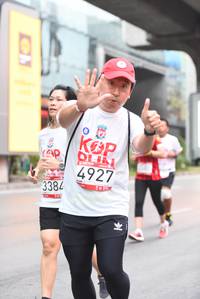 BIB: 4927, 3384
                            <button type="button" onclick="openModal(5867232)" class="btn btn-primary btn-sm float-right btn-popup" data-toggle="modal" data-target=".modal-high-quality">
                        <i class="fas fa-shopping-cart"></i> Add to Cart
                    </button>
                                            <button type="button" onclick="isThisMe(5867232, true)" class="btn btn-success btn-sm float-right btn-popup btn-isme hidden" data-toggle="tooltip" data-placement="bottom" title="นี่คือรูปของคุณใช่ไหม คลิกที่นี่เพื่อเอาเข้าอัลบั้ม">
                        <i class="fas fa-plus"></i> Add to album
                    </button>
                    <button type="button" onclick="isThisMe(5867232, false)" class="btn btn-warning btn-sm float-right btn-popup btn-isnotme hidden">
                        <i class="fas fa-ban"></i> Remove from album
                    </button>