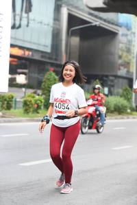 BIB: 4054
                            <button type="button" onclick="openModal(5862443)" class="btn btn-primary btn-sm float-right btn-popup" data-toggle="modal" data-target=".modal-high-quality">
                        <i class="fas fa-shopping-cart"></i> Add to Cart
                    </button>
                                            <button type="button" onclick="isThisMe(5862443, true)" class="btn btn-success btn-sm float-right btn-popup btn-isme hidden" data-toggle="tooltip" data-placement="bottom" title="นี่คือรูปของคุณใช่ไหม คลิกที่นี่เพื่อเอาเข้าอัลบั้ม">
                        <i class="fas fa-plus"></i> Add to album
                    </button>
                    <button type="button" onclick="isThisMe(5862443, false)" class="btn btn-warning btn-sm float-right btn-popup btn-isnotme hidden">
                        <i class="fas fa-ban"></i> Remove from album
                    </button>