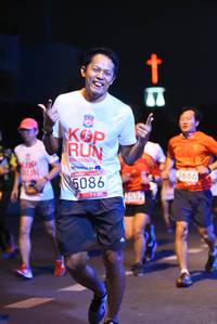 BIB: 8666, 5086, 2532
                            <button type="button" onclick="openModal(5953097)" class="btn btn-primary btn-sm float-right btn-popup" data-toggle="modal" data-target=".modal-high-quality">
                        <i class="fas fa-shopping-cart"></i> Add to Cart
                    </button>
                                            <button type="button" onclick="isThisMe(5953097, true)" class="btn btn-success btn-sm float-right btn-popup btn-isme hidden" data-toggle="tooltip" data-placement="bottom" title="นี่คือรูปของคุณใช่ไหม คลิกที่นี่เพื่อเอาเข้าอัลบั้ม">
                        <i class="fas fa-plus"></i> Add to album
                    </button>
                    <button type="button" onclick="isThisMe(5953097, false)" class="btn btn-warning btn-sm float-right btn-popup btn-isnotme hidden">
                        <i class="fas fa-ban"></i> Remove from album
                    </button>