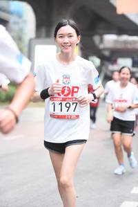 BIB: 1197
                            <button type="button" onclick="openModal(5868898)" class="btn btn-primary btn-sm float-right btn-popup" data-toggle="modal" data-target=".modal-high-quality">
                        <i class="fas fa-shopping-cart"></i> Add to Cart
                    </button>
                                            <button type="button" onclick="isThisMe(5868898, true)" class="btn btn-success btn-sm float-right btn-popup btn-isme hidden" data-toggle="tooltip" data-placement="bottom" title="นี่คือรูปของคุณใช่ไหม คลิกที่นี่เพื่อเอาเข้าอัลบั้ม">
                        <i class="fas fa-plus"></i> Add to album
                    </button>
                    <button type="button" onclick="isThisMe(5868898, false)" class="btn btn-warning btn-sm float-right btn-popup btn-isnotme hidden">
                        <i class="fas fa-ban"></i> Remove from album
                    </button>