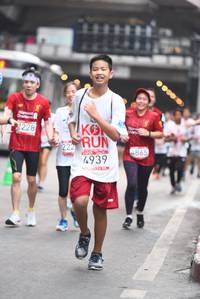 BIB: 228, 222, 4939, 4865
                            <button type="button" onclick="openModal(5869005)" class="btn btn-primary btn-sm float-right btn-popup" data-toggle="modal" data-target=".modal-high-quality">
                        <i class="fas fa-shopping-cart"></i> Add to Cart
                    </button>
                                            <button type="button" onclick="isThisMe(5869005, true)" class="btn btn-success btn-sm float-right btn-popup btn-isme hidden" data-toggle="tooltip" data-placement="bottom" title="นี่คือรูปของคุณใช่ไหม คลิกที่นี่เพื่อเอาเข้าอัลบั้ม">
                        <i class="fas fa-plus"></i> Add to album
                    </button>
                    <button type="button" onclick="isThisMe(5869005, false)" class="btn btn-warning btn-sm float-right btn-popup btn-isnotme hidden">
                        <i class="fas fa-ban"></i> Remove from album
                    </button>