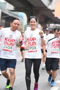 BIB: 3908, 4450, 2458
                            <button type="button" onclick="openModal(5863587)" class="btn btn-primary btn-sm float-right btn-popup" data-toggle="modal" data-target=".modal-high-quality">
                        <i class="fas fa-shopping-cart"></i> Add to Cart
                    </button>
                                            <button type="button" onclick="isThisMe(5863587, true)" class="btn btn-success btn-sm float-right btn-popup btn-isme hidden" data-toggle="tooltip" data-placement="bottom" title="นี่คือรูปของคุณใช่ไหม คลิกที่นี่เพื่อเอาเข้าอัลบั้ม">
                        <i class="fas fa-plus"></i> Add to album
                    </button>
                    <button type="button" onclick="isThisMe(5863587, false)" class="btn btn-warning btn-sm float-right btn-popup btn-isnotme hidden">
                        <i class="fas fa-ban"></i> Remove from album
                    </button>