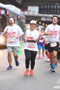 BIB: 4675, 3552, 4724
                            <button type="button" onclick="openModal(5873587)" class="btn btn-primary btn-sm float-right btn-popup" data-toggle="modal" data-target=".modal-high-quality">
                        <i class="fas fa-shopping-cart"></i> Add to Cart
                    </button>
                                            <button type="button" onclick="isThisMe(5873587, true)" class="btn btn-success btn-sm float-right btn-popup btn-isme hidden" data-toggle="tooltip" data-placement="bottom" title="นี่คือรูปของคุณใช่ไหม คลิกที่นี่เพื่อเอาเข้าอัลบั้ม">
                        <i class="fas fa-plus"></i> Add to album
                    </button>
                    <button type="button" onclick="isThisMe(5873587, false)" class="btn btn-warning btn-sm float-right btn-popup btn-isnotme hidden">
                        <i class="fas fa-ban"></i> Remove from album
                    </button>