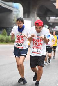 BIB: 2868, 2867, 201
                            <button type="button" onclick="openModal(5871241)" class="btn btn-primary btn-sm float-right btn-popup" data-toggle="modal" data-target=".modal-high-quality">
                        <i class="fas fa-shopping-cart"></i> Add to Cart
                    </button>
                                            <button type="button" onclick="isThisMe(5871241, true)" class="btn btn-success btn-sm float-right btn-popup btn-isme hidden" data-toggle="tooltip" data-placement="bottom" title="นี่คือรูปของคุณใช่ไหม คลิกที่นี่เพื่อเอาเข้าอัลบั้ม">
                        <i class="fas fa-plus"></i> Add to album
                    </button>
                    <button type="button" onclick="isThisMe(5871241, false)" class="btn btn-warning btn-sm float-right btn-popup btn-isnotme hidden">
                        <i class="fas fa-ban"></i> Remove from album
                    </button>