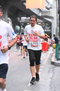 BIB: 4355
                            <button type="button" onclick="openModal(5875769)" class="btn btn-primary btn-sm float-right btn-popup" data-toggle="modal" data-target=".modal-high-quality">
                        <i class="fas fa-shopping-cart"></i> Add to Cart
                    </button>
                                            <button type="button" onclick="isThisMe(5875769, true)" class="btn btn-success btn-sm float-right btn-popup btn-isme hidden" data-toggle="tooltip" data-placement="bottom" title="นี่คือรูปของคุณใช่ไหม คลิกที่นี่เพื่อเอาเข้าอัลบั้ม">
                        <i class="fas fa-plus"></i> Add to album
                    </button>
                    <button type="button" onclick="isThisMe(5875769, false)" class="btn btn-warning btn-sm float-right btn-popup btn-isnotme hidden">
                        <i class="fas fa-ban"></i> Remove from album
                    </button>