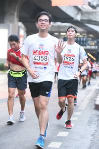 BIB: 1926, 4358
                            <button type="button" onclick="openModal(5878358)" class="btn btn-primary btn-sm float-right btn-popup" data-toggle="modal" data-target=".modal-high-quality">
                        <i class="fas fa-shopping-cart"></i> Add to Cart
                    </button>
                                            <button type="button" onclick="isThisMe(5878358, true)" class="btn btn-success btn-sm float-right btn-popup btn-isme hidden" data-toggle="tooltip" data-placement="bottom" title="นี่คือรูปของคุณใช่ไหม คลิกที่นี่เพื่อเอาเข้าอัลบั้ม">
                        <i class="fas fa-plus"></i> Add to album
                    </button>
                    <button type="button" onclick="isThisMe(5878358, false)" class="btn btn-warning btn-sm float-right btn-popup btn-isnotme hidden">
                        <i class="fas fa-ban"></i> Remove from album
                    </button>