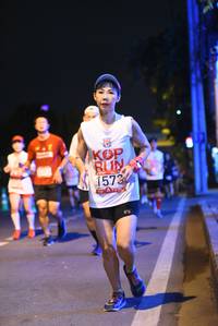 BIB: 1572
                            <button type="button" onclick="openModal(5949685)" class="btn btn-primary btn-sm float-right btn-popup" data-toggle="modal" data-target=".modal-high-quality">
                        <i class="fas fa-shopping-cart"></i> Add to Cart
                    </button>
                                            <button type="button" onclick="isThisMe(5949685, true)" class="btn btn-success btn-sm float-right btn-popup btn-isme hidden" data-toggle="tooltip" data-placement="bottom" title="นี่คือรูปของคุณใช่ไหม คลิกที่นี่เพื่อเอาเข้าอัลบั้ม">
                        <i class="fas fa-plus"></i> Add to album
                    </button>
                    <button type="button" onclick="isThisMe(5949685, false)" class="btn btn-warning btn-sm float-right btn-popup btn-isnotme hidden">
                        <i class="fas fa-ban"></i> Remove from album
                    </button>