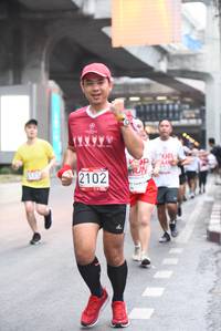 BIB: 2102, 
                            <button type="button" onclick="openModal(5873844)" class="btn btn-primary btn-sm float-right btn-popup" data-toggle="modal" data-target=".modal-high-quality">
                        <i class="fas fa-shopping-cart"></i> Add to Cart
                    </button>
                                            <button type="button" onclick="isThisMe(5873844, true)" class="btn btn-success btn-sm float-right btn-popup btn-isme hidden" data-toggle="tooltip" data-placement="bottom" title="นี่คือรูปของคุณใช่ไหม คลิกที่นี่เพื่อเอาเข้าอัลบั้ม">
                        <i class="fas fa-plus"></i> Add to album
                    </button>
                    <button type="button" onclick="isThisMe(5873844, false)" class="btn btn-warning btn-sm float-right btn-popup btn-isnotme hidden">
                        <i class="fas fa-ban"></i> Remove from album
                    </button>