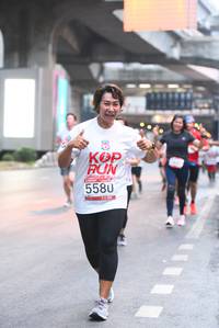 BIB: 201, 5580
                            <button type="button" onclick="openModal(5878981)" class="btn btn-primary btn-sm float-right btn-popup" data-toggle="modal" data-target=".modal-high-quality">
                        <i class="fas fa-shopping-cart"></i> Add to Cart
                    </button>
                                            <button type="button" onclick="isThisMe(5878981, true)" class="btn btn-success btn-sm float-right btn-popup btn-isme hidden" data-toggle="tooltip" data-placement="bottom" title="นี่คือรูปของคุณใช่ไหม คลิกที่นี่เพื่อเอาเข้าอัลบั้ม">
                        <i class="fas fa-plus"></i> Add to album
                    </button>
                    <button type="button" onclick="isThisMe(5878981, false)" class="btn btn-warning btn-sm float-right btn-popup btn-isnotme hidden">
                        <i class="fas fa-ban"></i> Remove from album
                    </button>