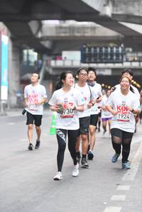 BIB: 1924, 730
                            <button type="button" onclick="openModal(5868571)" class="btn btn-primary btn-sm float-right btn-popup" data-toggle="modal" data-target=".modal-high-quality">
                        <i class="fas fa-shopping-cart"></i> Add to Cart
                    </button>
                                            <button type="button" onclick="isThisMe(5868571, true)" class="btn btn-success btn-sm float-right btn-popup btn-isme hidden" data-toggle="tooltip" data-placement="bottom" title="นี่คือรูปของคุณใช่ไหม คลิกที่นี่เพื่อเอาเข้าอัลบั้ม">
                        <i class="fas fa-plus"></i> Add to album
                    </button>
                    <button type="button" onclick="isThisMe(5868571, false)" class="btn btn-warning btn-sm float-right btn-popup btn-isnotme hidden">
                        <i class="fas fa-ban"></i> Remove from album
                    </button>