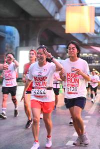 BIB: 5130, 4244, 201, 
                            <button type="button" onclick="openModal(5904942)" class="btn btn-primary btn-sm float-right btn-popup" data-toggle="modal" data-target=".modal-high-quality">
                        <i class="fas fa-shopping-cart"></i> Add to Cart
                    </button>
                                            <button type="button" onclick="isThisMe(5904942, true)" class="btn btn-success btn-sm float-right btn-popup btn-isme hidden" data-toggle="tooltip" data-placement="bottom" title="นี่คือรูปของคุณใช่ไหม คลิกที่นี่เพื่อเอาเข้าอัลบั้ม">
                        <i class="fas fa-plus"></i> Add to album
                    </button>
                    <button type="button" onclick="isThisMe(5904942, false)" class="btn btn-warning btn-sm float-right btn-popup btn-isnotme hidden">
                        <i class="fas fa-ban"></i> Remove from album
                    </button>