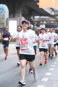 BIB: 1956, 3093
                            <button type="button" onclick="openModal(5881817)" class="btn btn-primary btn-sm float-right btn-popup" data-toggle="modal" data-target=".modal-high-quality">
                        <i class="fas fa-shopping-cart"></i> Add to Cart
                    </button>
                                            <button type="button" onclick="isThisMe(5881817, true)" class="btn btn-success btn-sm float-right btn-popup btn-isme hidden" data-toggle="tooltip" data-placement="bottom" title="นี่คือรูปของคุณใช่ไหม คลิกที่นี่เพื่อเอาเข้าอัลบั้ม">
                        <i class="fas fa-plus"></i> Add to album
                    </button>
                    <button type="button" onclick="isThisMe(5881817, false)" class="btn btn-warning btn-sm float-right btn-popup btn-isnotme hidden">
                        <i class="fas fa-ban"></i> Remove from album
                    </button>