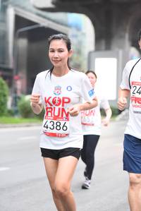 BIB: 4386
                            <button type="button" onclick="openModal(5872912)" class="btn btn-primary btn-sm float-right btn-popup" data-toggle="modal" data-target=".modal-high-quality">
                        <i class="fas fa-shopping-cart"></i> Add to Cart
                    </button>
                                            <button type="button" onclick="isThisMe(5872912, true)" class="btn btn-success btn-sm float-right btn-popup btn-isme hidden" data-toggle="tooltip" data-placement="bottom" title="นี่คือรูปของคุณใช่ไหม คลิกที่นี่เพื่อเอาเข้าอัลบั้ม">
                        <i class="fas fa-plus"></i> Add to album
                    </button>
                    <button type="button" onclick="isThisMe(5872912, false)" class="btn btn-warning btn-sm float-right btn-popup btn-isnotme hidden">
                        <i class="fas fa-ban"></i> Remove from album
                    </button>