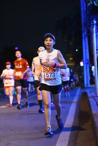 BIB: 1573
                            <button type="button" onclick="openModal(5949131)" class="btn btn-primary btn-sm float-right btn-popup" data-toggle="modal" data-target=".modal-high-quality">
                        <i class="fas fa-shopping-cart"></i> Add to Cart
                    </button>
                                            <button type="button" onclick="isThisMe(5949131, true)" class="btn btn-success btn-sm float-right btn-popup btn-isme hidden" data-toggle="tooltip" data-placement="bottom" title="นี่คือรูปของคุณใช่ไหม คลิกที่นี่เพื่อเอาเข้าอัลบั้ม">
                        <i class="fas fa-plus"></i> Add to album
                    </button>
                    <button type="button" onclick="isThisMe(5949131, false)" class="btn btn-warning btn-sm float-right btn-popup btn-isnotme hidden">
                        <i class="fas fa-ban"></i> Remove from album
                    </button>