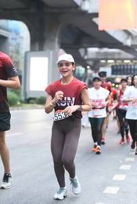 BIB: 553
                            <button type="button" onclick="openModal(5878656)" class="btn btn-primary btn-sm float-right btn-popup" data-toggle="modal" data-target=".modal-high-quality">
                        <i class="fas fa-shopping-cart"></i> Add to Cart
                    </button>
                                            <button type="button" onclick="isThisMe(5878656, true)" class="btn btn-success btn-sm float-right btn-popup btn-isme hidden" data-toggle="tooltip" data-placement="bottom" title="นี่คือรูปของคุณใช่ไหม คลิกที่นี่เพื่อเอาเข้าอัลบั้ม">
                        <i class="fas fa-plus"></i> Add to album
                    </button>
                    <button type="button" onclick="isThisMe(5878656, false)" class="btn btn-warning btn-sm float-right btn-popup btn-isnotme hidden">
                        <i class="fas fa-ban"></i> Remove from album
                    </button>