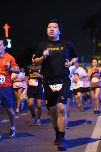 BIB: 400, 057
                            <button type="button" onclick="openModal(5952918)" class="btn btn-primary btn-sm float-right btn-popup" data-toggle="modal" data-target=".modal-high-quality">
                        <i class="fas fa-shopping-cart"></i> Add to Cart
                    </button>
                                            <button type="button" onclick="isThisMe(5952918, true)" class="btn btn-success btn-sm float-right btn-popup btn-isme hidden" data-toggle="tooltip" data-placement="bottom" title="นี่คือรูปของคุณใช่ไหม คลิกที่นี่เพื่อเอาเข้าอัลบั้ม">
                        <i class="fas fa-plus"></i> Add to album
                    </button>
                    <button type="button" onclick="isThisMe(5952918, false)" class="btn btn-warning btn-sm float-right btn-popup btn-isnotme hidden">
                        <i class="fas fa-ban"></i> Remove from album
                    </button>