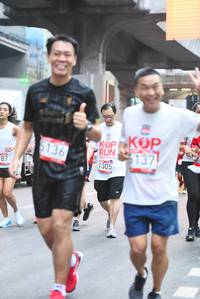 BIB: 5136, 137, 1305
                            <button type="button" onclick="openModal(5875722)" class="btn btn-primary btn-sm float-right btn-popup" data-toggle="modal" data-target=".modal-high-quality">
                        <i class="fas fa-shopping-cart"></i> Add to Cart
                    </button>
                                            <button type="button" onclick="isThisMe(5875722, true)" class="btn btn-success btn-sm float-right btn-popup btn-isme hidden" data-toggle="tooltip" data-placement="bottom" title="นี่คือรูปของคุณใช่ไหม คลิกที่นี่เพื่อเอาเข้าอัลบั้ม">
                        <i class="fas fa-plus"></i> Add to album
                    </button>
                    <button type="button" onclick="isThisMe(5875722, false)" class="btn btn-warning btn-sm float-right btn-popup btn-isnotme hidden">
                        <i class="fas fa-ban"></i> Remove from album
                    </button>