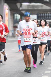 BIB: 201, 4055, 3172
                            <button type="button" onclick="openModal(5873814)" class="btn btn-primary btn-sm float-right btn-popup" data-toggle="modal" data-target=".modal-high-quality">
                        <i class="fas fa-shopping-cart"></i> Add to Cart
                    </button>
                                            <button type="button" onclick="isThisMe(5873814, true)" class="btn btn-success btn-sm float-right btn-popup btn-isme hidden" data-toggle="tooltip" data-placement="bottom" title="นี่คือรูปของคุณใช่ไหม คลิกที่นี่เพื่อเอาเข้าอัลบั้ม">
                        <i class="fas fa-plus"></i> Add to album
                    </button>
                    <button type="button" onclick="isThisMe(5873814, false)" class="btn btn-warning btn-sm float-right btn-popup btn-isnotme hidden">
                        <i class="fas fa-ban"></i> Remove from album
                    </button>