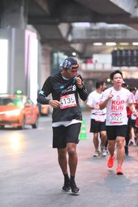 BIB: 4135, 3027
                            <button type="button" onclick="openModal(5879052)" class="btn btn-primary btn-sm float-right btn-popup" data-toggle="modal" data-target=".modal-high-quality">
                        <i class="fas fa-shopping-cart"></i> Add to Cart
                    </button>
                                            <button type="button" onclick="isThisMe(5879052, true)" class="btn btn-success btn-sm float-right btn-popup btn-isme hidden" data-toggle="tooltip" data-placement="bottom" title="นี่คือรูปของคุณใช่ไหม คลิกที่นี่เพื่อเอาเข้าอัลบั้ม">
                        <i class="fas fa-plus"></i> Add to album
                    </button>
                    <button type="button" onclick="isThisMe(5879052, false)" class="btn btn-warning btn-sm float-right btn-popup btn-isnotme hidden">
                        <i class="fas fa-ban"></i> Remove from album
                    </button>