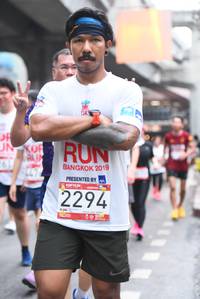 BIB: 2019, 2294
                            <button type="button" onclick="openModal(5873565)" class="btn btn-primary btn-sm float-right btn-popup" data-toggle="modal" data-target=".modal-high-quality">
                        <i class="fas fa-shopping-cart"></i> Add to Cart
                    </button>
                                            <button type="button" onclick="isThisMe(5873565, true)" class="btn btn-success btn-sm float-right btn-popup btn-isme hidden" data-toggle="tooltip" data-placement="bottom" title="นี่คือรูปของคุณใช่ไหม คลิกที่นี่เพื่อเอาเข้าอัลบั้ม">
                        <i class="fas fa-plus"></i> Add to album
                    </button>
                    <button type="button" onclick="isThisMe(5873565, false)" class="btn btn-warning btn-sm float-right btn-popup btn-isnotme hidden">
                        <i class="fas fa-ban"></i> Remove from album
                    </button>