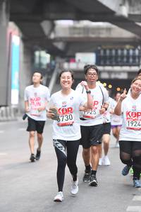 BIB: 3730, 1924
                            <button type="button" onclick="openModal(5868950)" class="btn btn-primary btn-sm float-right btn-popup" data-toggle="modal" data-target=".modal-high-quality">
                        <i class="fas fa-shopping-cart"></i> Add to Cart
                    </button>
                                            <button type="button" onclick="isThisMe(5868950, true)" class="btn btn-success btn-sm float-right btn-popup btn-isme hidden" data-toggle="tooltip" data-placement="bottom" title="นี่คือรูปของคุณใช่ไหม คลิกที่นี่เพื่อเอาเข้าอัลบั้ม">
                        <i class="fas fa-plus"></i> Add to album
                    </button>
                    <button type="button" onclick="isThisMe(5868950, false)" class="btn btn-warning btn-sm float-right btn-popup btn-isnotme hidden">
                        <i class="fas fa-ban"></i> Remove from album
                    </button>