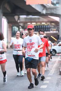 BIB: 545, 343
                            <button type="button" onclick="openModal(5882771)" class="btn btn-primary btn-sm float-right btn-popup" data-toggle="modal" data-target=".modal-high-quality">
                        <i class="fas fa-shopping-cart"></i> Add to Cart
                    </button>
                                            <button type="button" onclick="isThisMe(5882771, true)" class="btn btn-success btn-sm float-right btn-popup btn-isme hidden" data-toggle="tooltip" data-placement="bottom" title="นี่คือรูปของคุณใช่ไหม คลิกที่นี่เพื่อเอาเข้าอัลบั้ม">
                        <i class="fas fa-plus"></i> Add to album
                    </button>
                    <button type="button" onclick="isThisMe(5882771, false)" class="btn btn-warning btn-sm float-right btn-popup btn-isnotme hidden">
                        <i class="fas fa-ban"></i> Remove from album
                    </button>